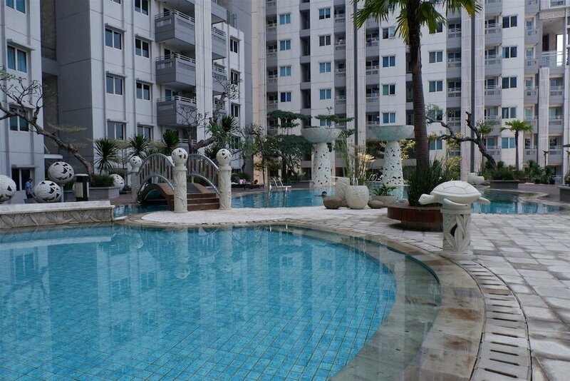 Гостиница 1br Sky Terrace Lagoon Condo Apartment near Daan Mogot Mall