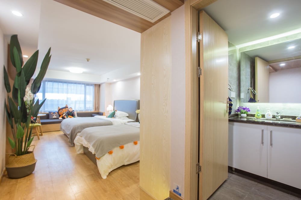 Фото Candice Hotel Apartment