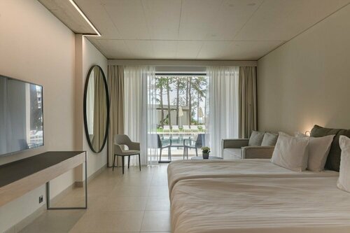 Гостиница Ensana Aquahouse в Варне