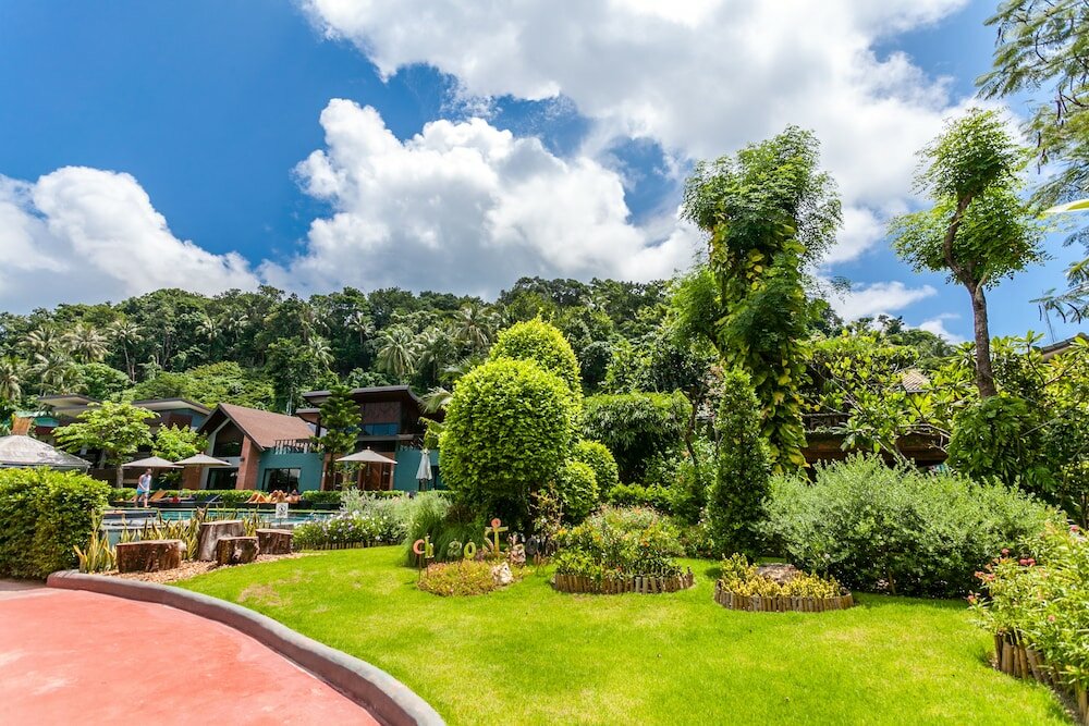 Фото Chaokoh Phi Phi Hotel & Resort