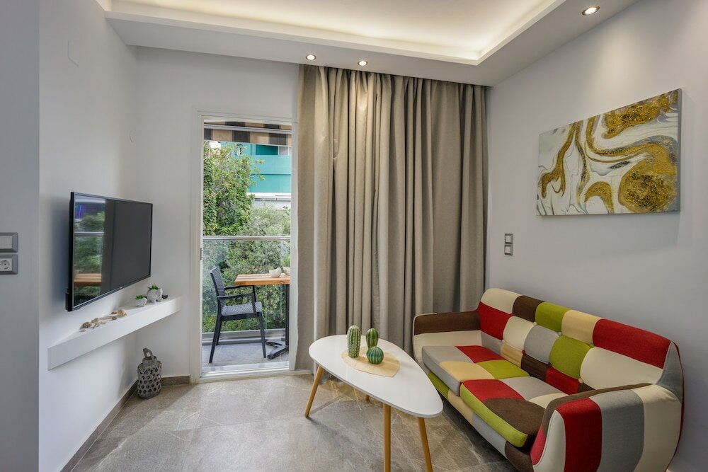 Фото Semes Luxury Apartments by Estia