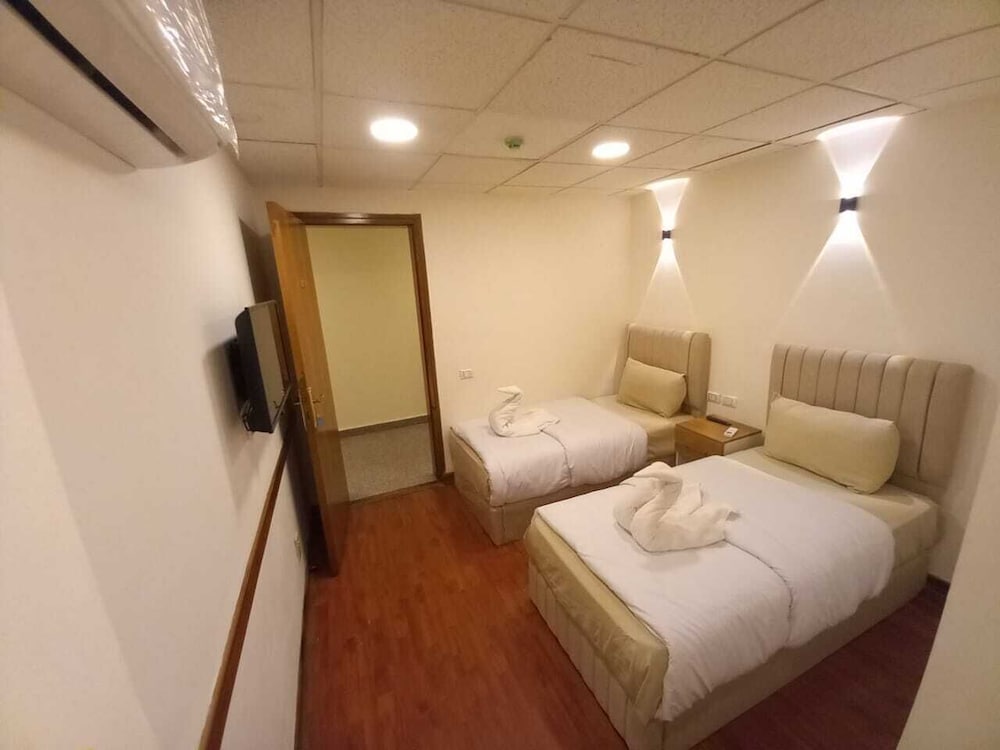 Фото Egy Days Hotel