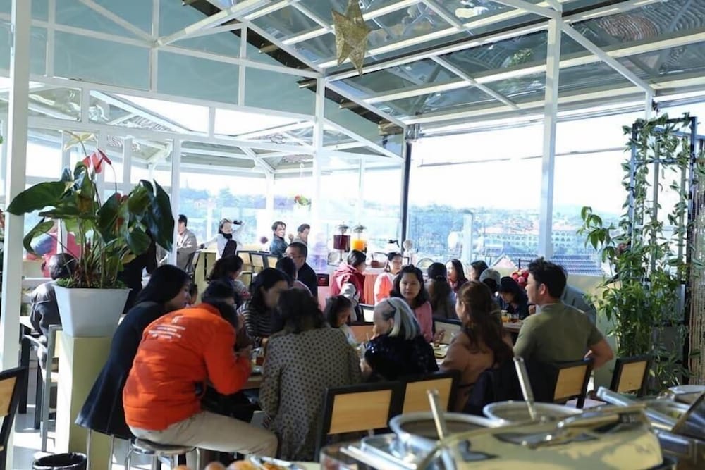 Фото Trung Nhan Hotel