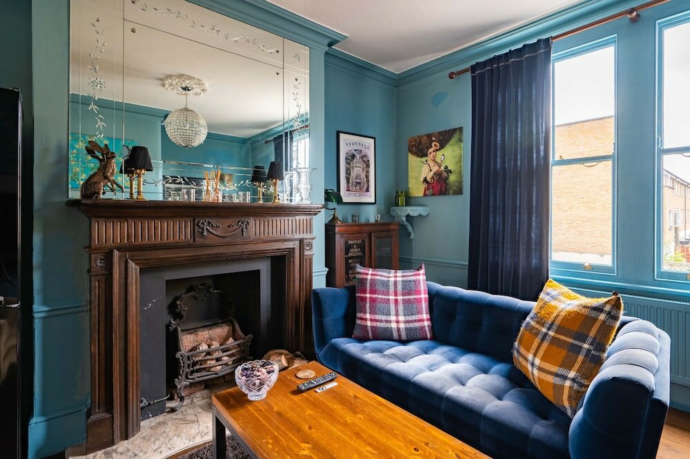 Фото Charming Home With Roof Terrace in East London by Underthedoormat