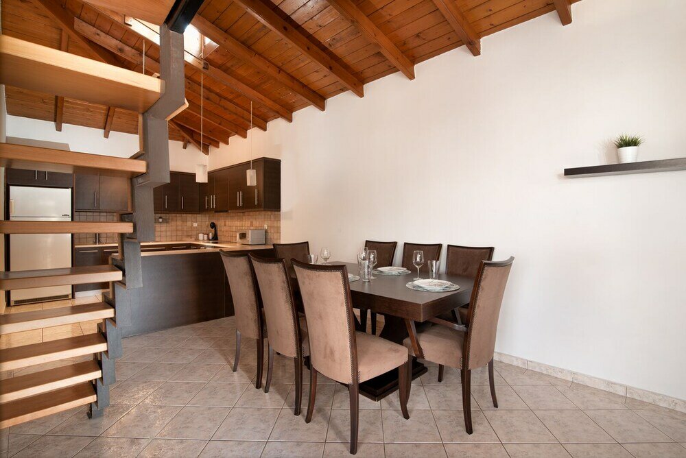 Фото Mtc-ns Apartments by the Airport