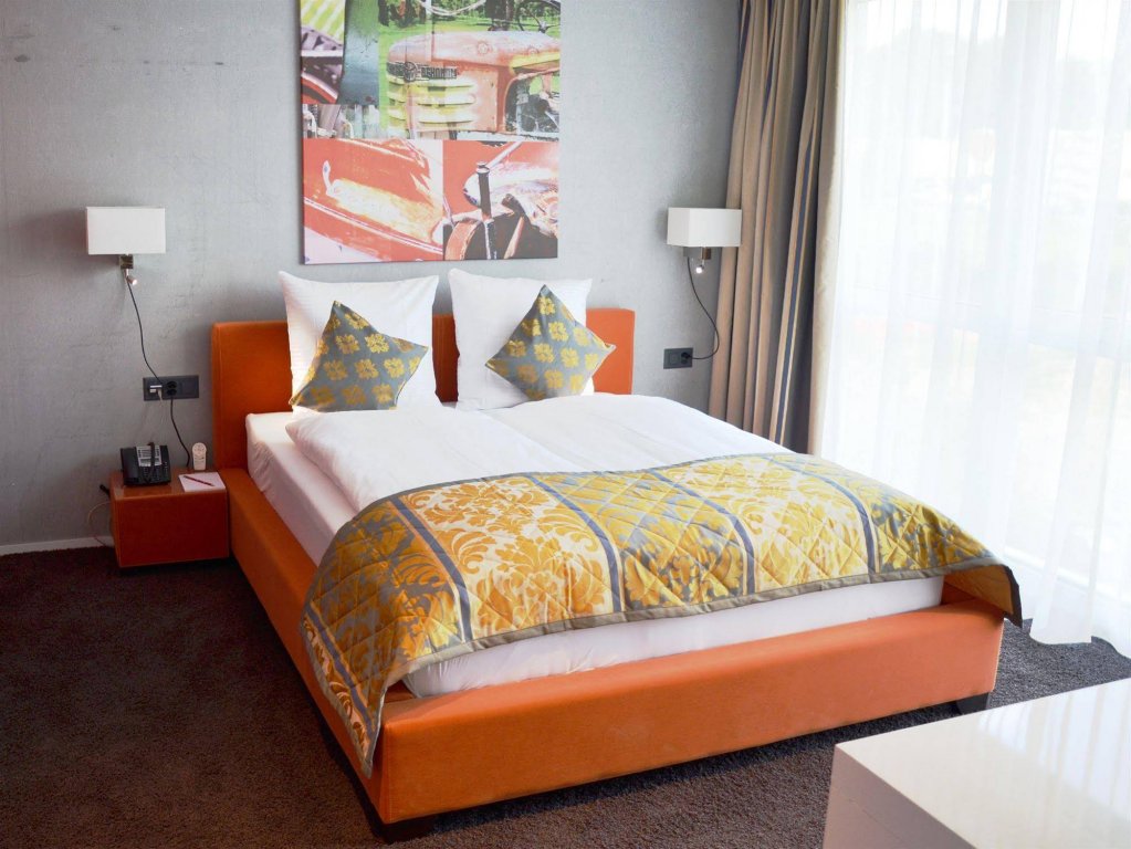 Фото Hotel Swiss Star