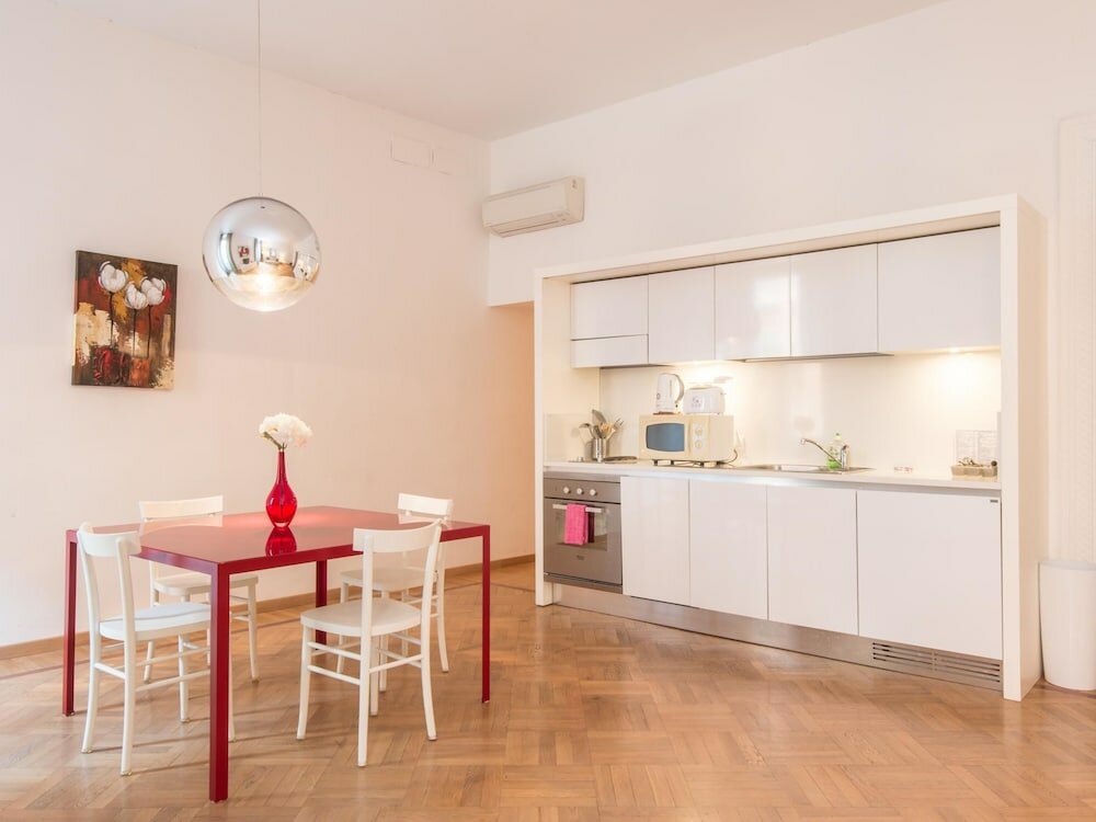 Фото Rsh Spanish Steps Luxury One Bedroom C