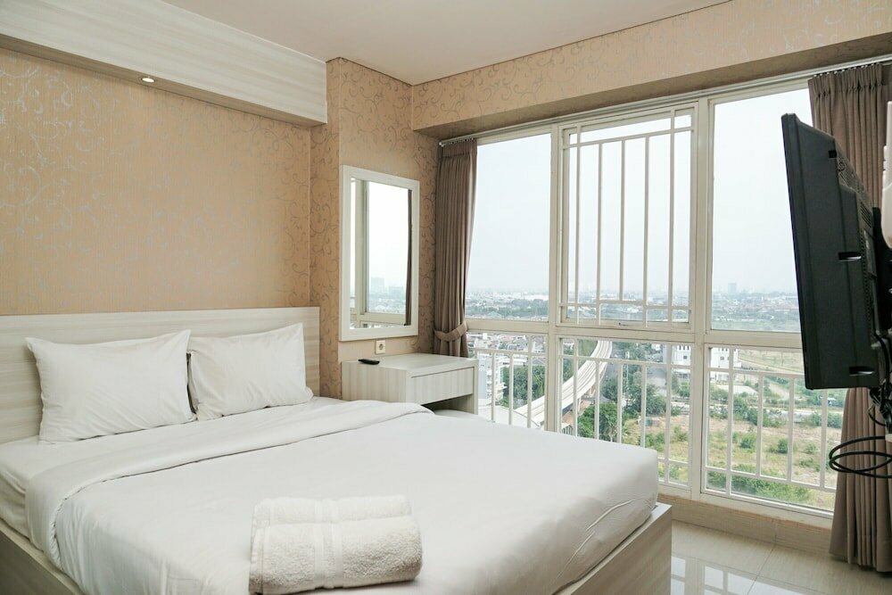 Hotel Spacious with City View 1br at Callia Apartment, Jakarta, photo