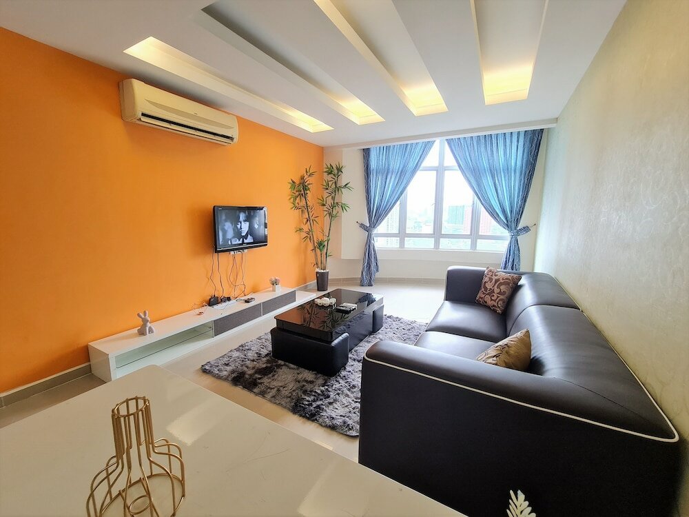 Фото Duta Hotel & Residence by Sarahs Lodge