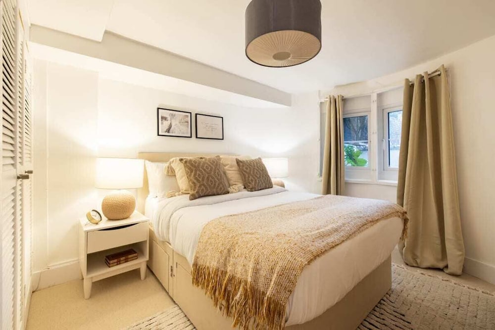 Фото The Brixton Place - Stunning 1bdr w Study Room