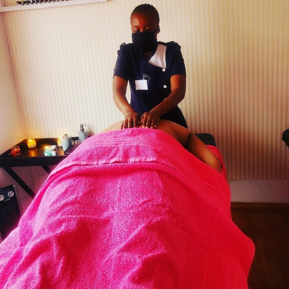 Фото Airport Royal Guest House