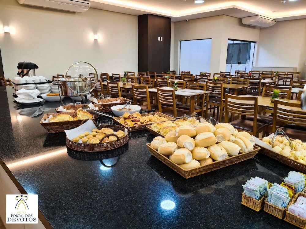 Фото Hotel Portal dos Devotos