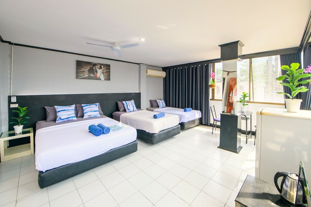 Фото Happy Jomtien - Beachfront