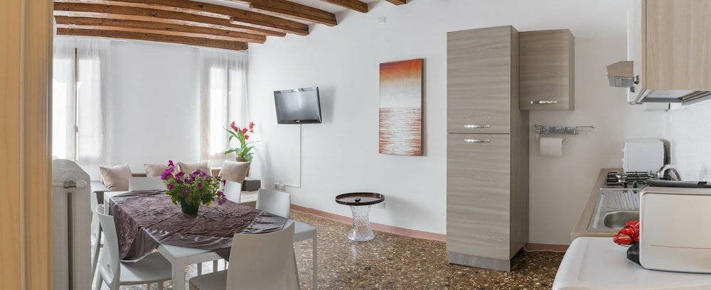 Фото Dorsoduro Charme Apartments