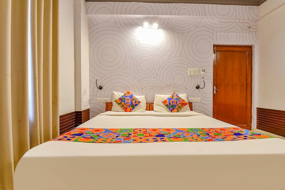 Фото Fabhotel Urban Stay