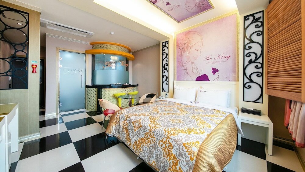 Фото Yeosu King Pension Tel