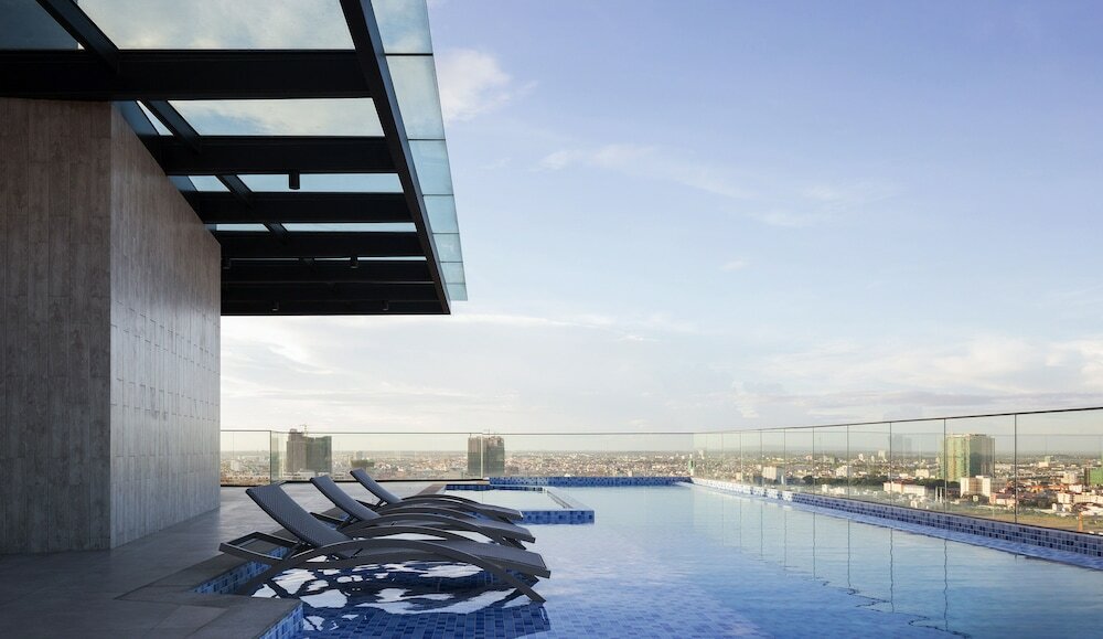 Фото Luxcity Hotel & Apartment