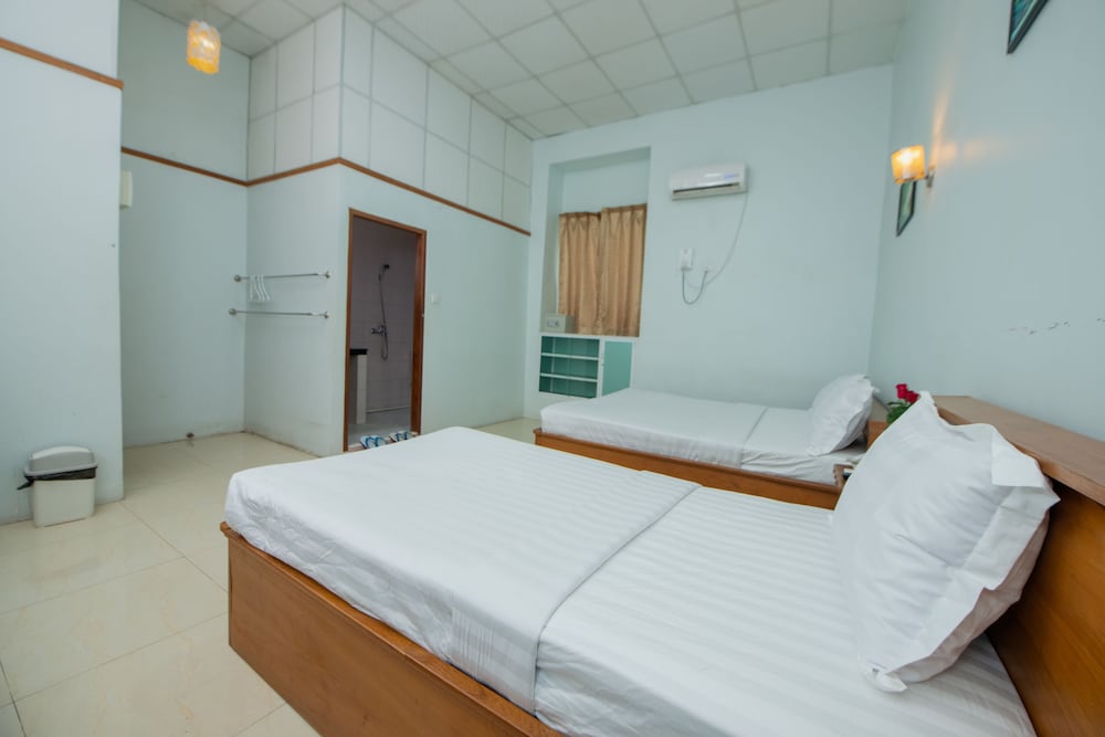 Фото Yangon Urban Hotel