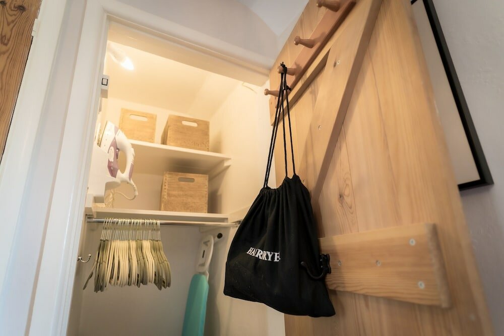 Фото Stunning 2-bed Cottage in Fordwells