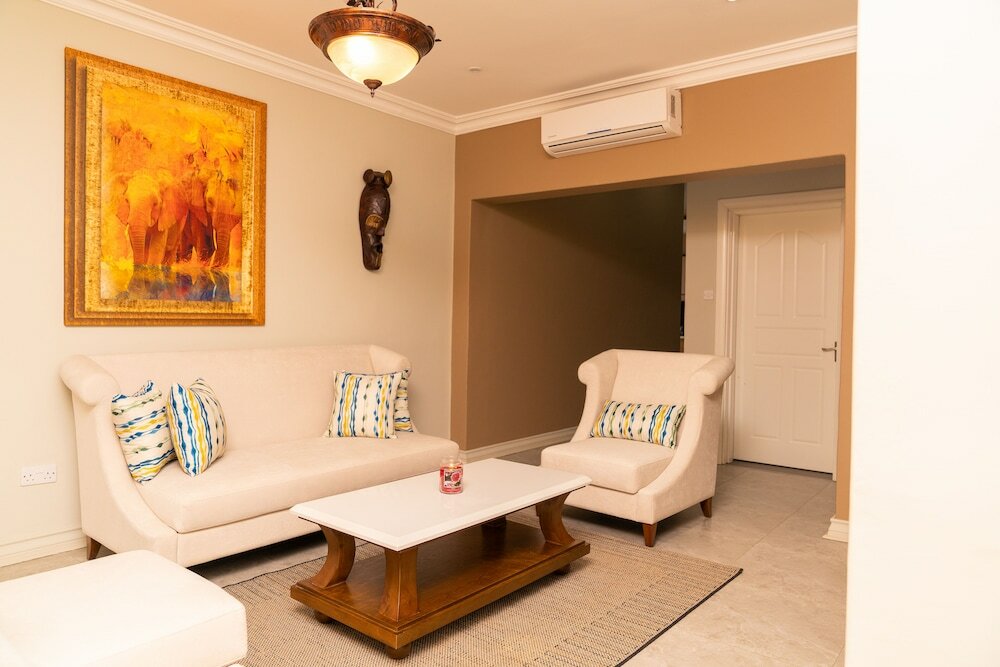 Фото Ezulwini Villa Hotel