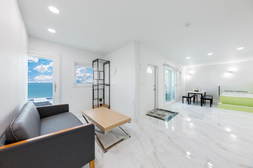 Фото Pool Villa 1-2 Pension