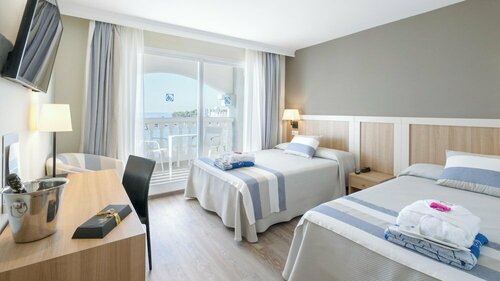 Внешний вид отеля Gran Hotel Las Fuentes de Fantasía Hoteles в Алькала-де-Хиверте, фото 4