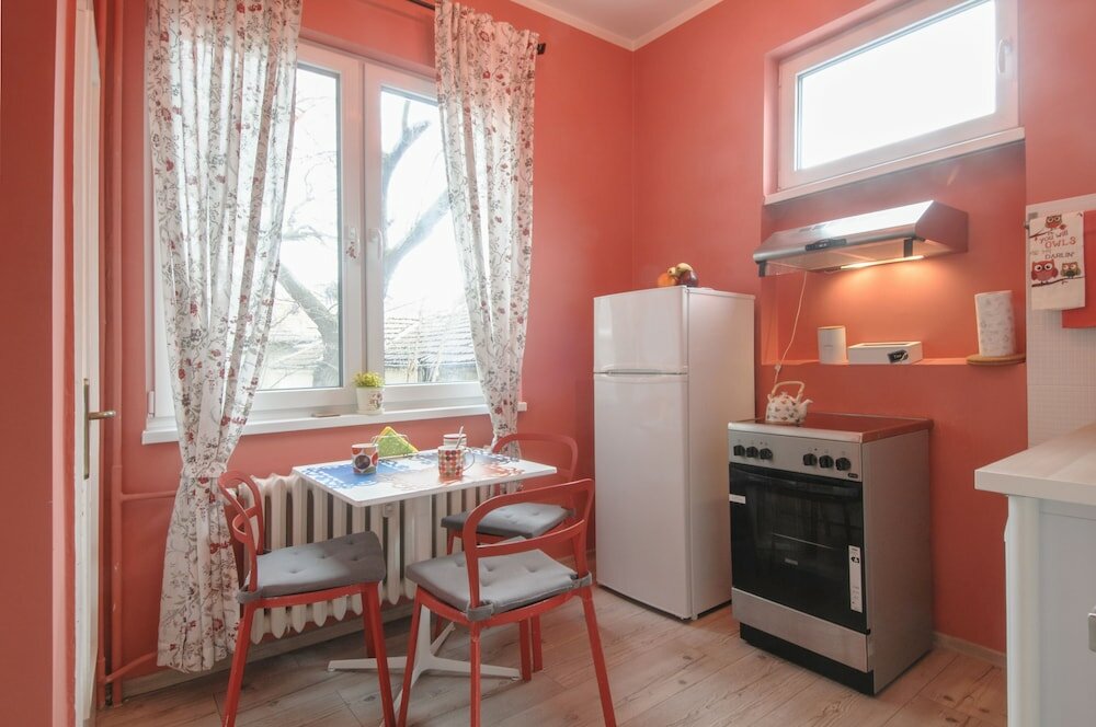 Фото 3 Bdr Top Center Artistic Apartment - 115 m2