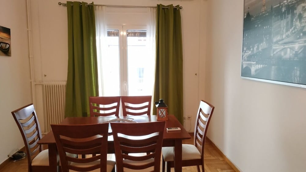 Фото Pagkrati 2 bedroom apartment for 4 persons