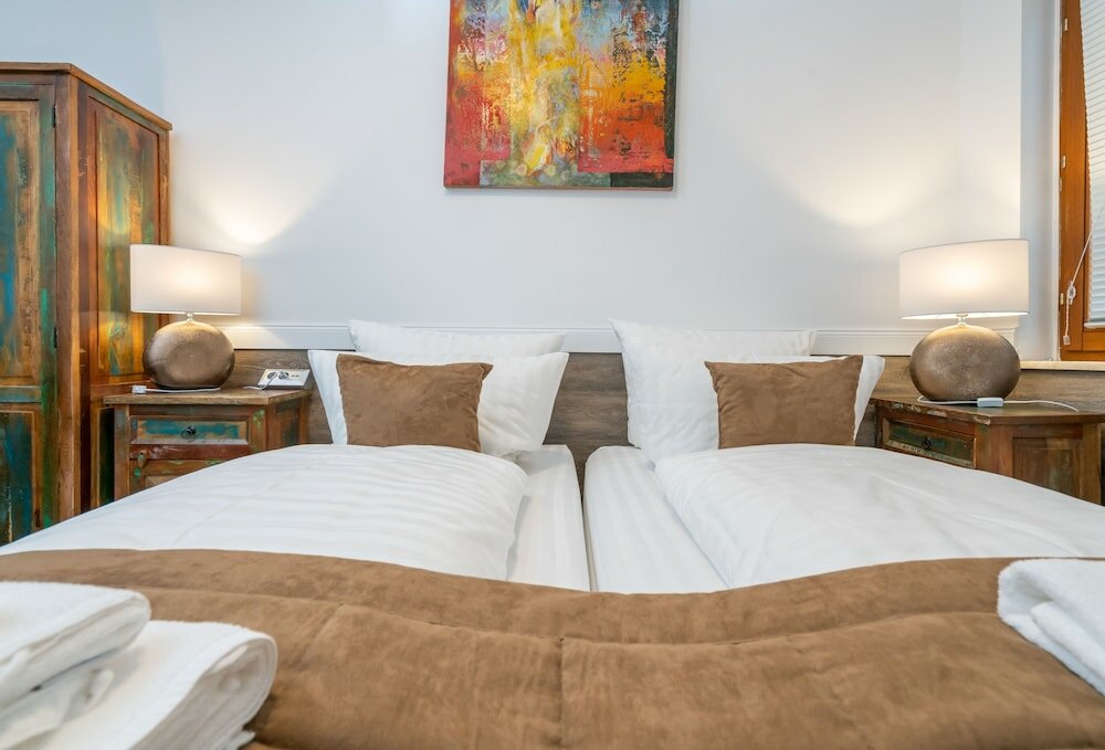 Фото Landgasthaus Kreuz Michelbach