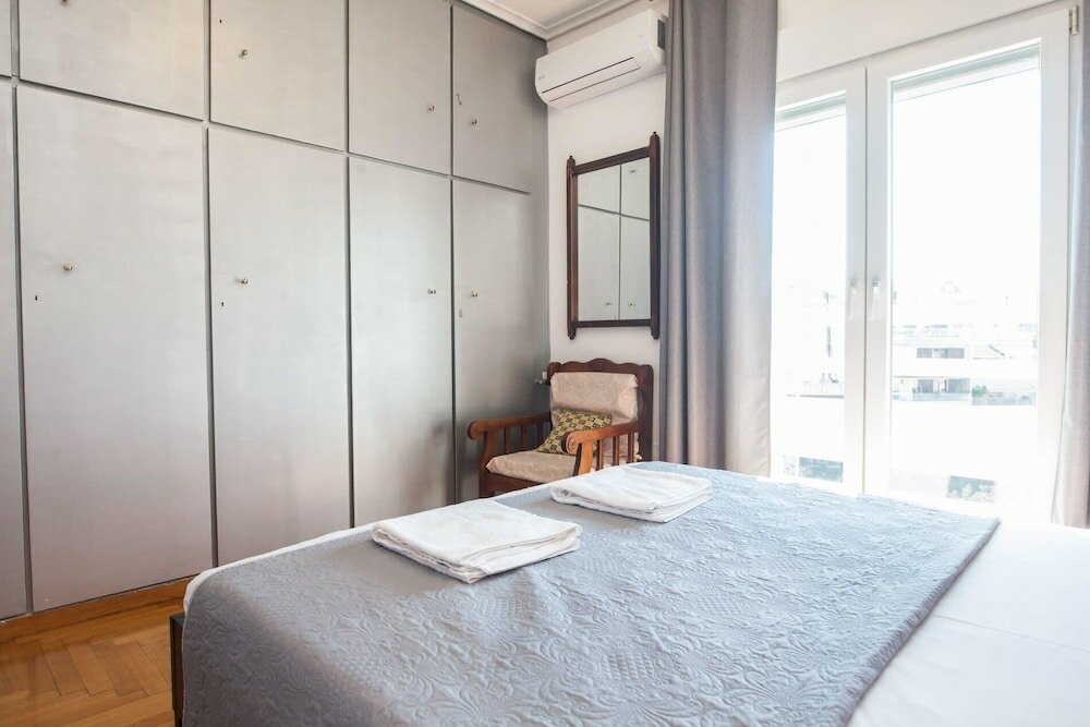 Фото Gorgeous 3 bedrooms apt at Exarcheia