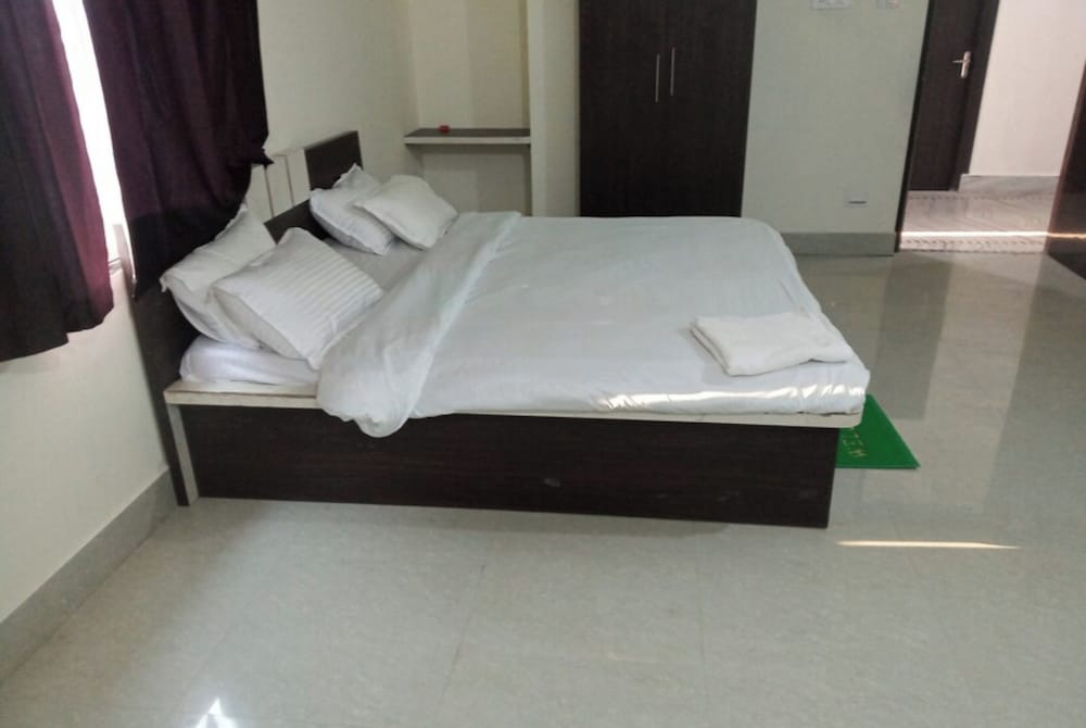 Фото Goroomgo Deepsuchi Grand Deoghar