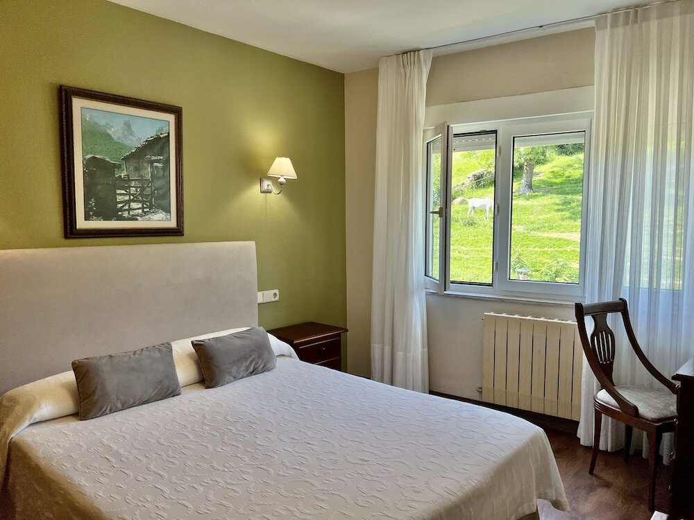 Фото Hotel La Rivera