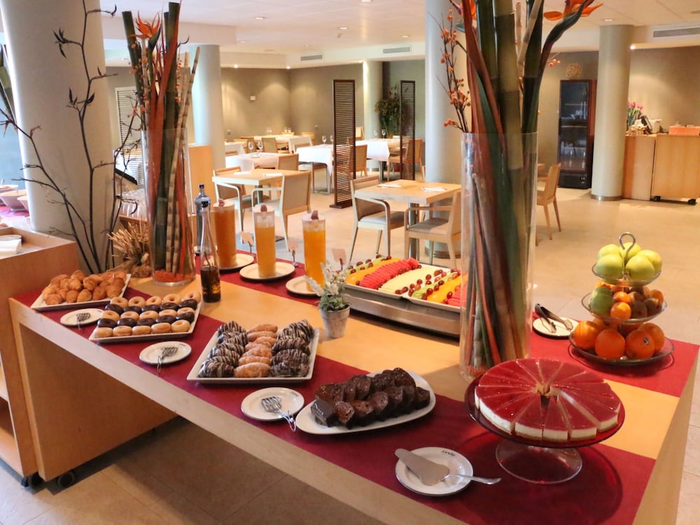 Фото Hotel Sant Just 