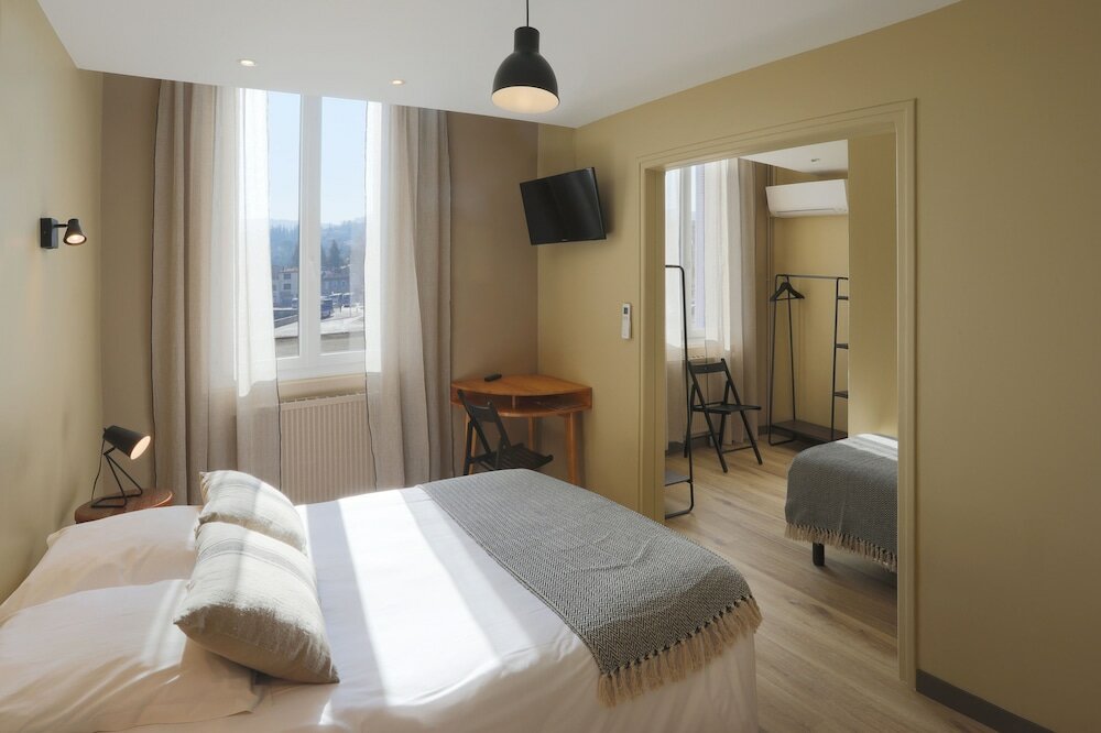 Фото L'Aptois Hotel