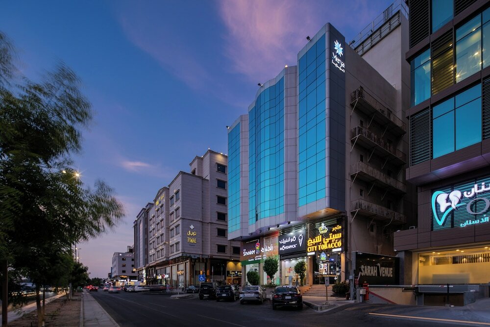 Фото отеля 1