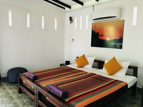 Гостиница Sri Beach Bungalows and Villa