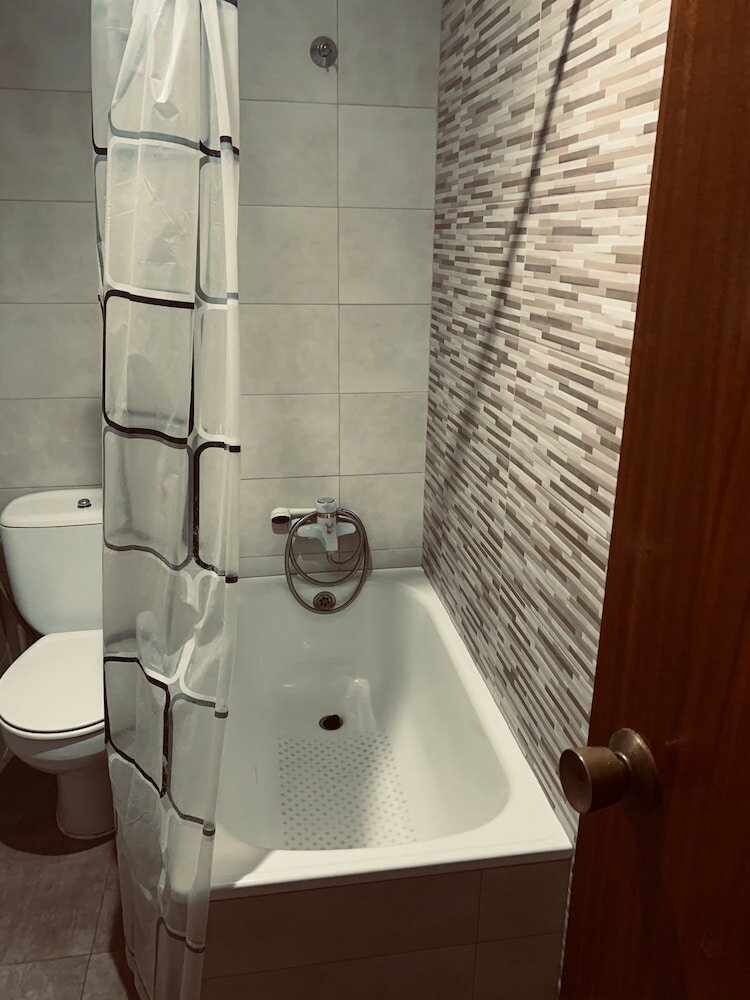 Фото Hostal Mediterráneo