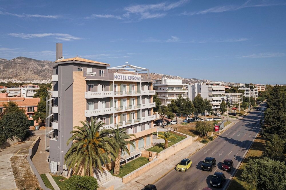 Фото Kreoli Suites Glyfada