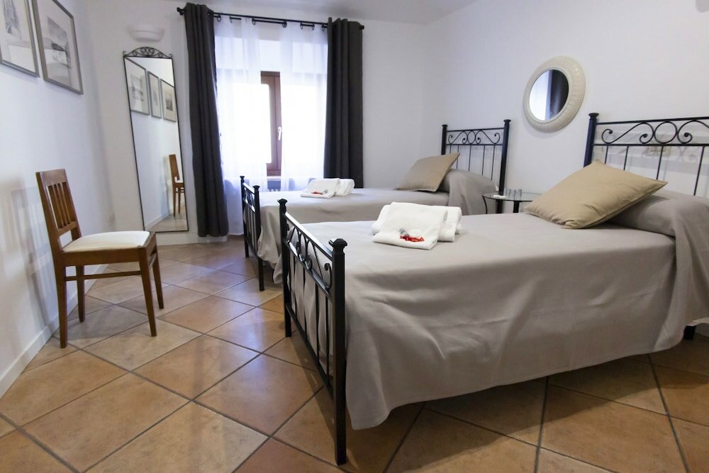 Фото Vivaverona Rooms