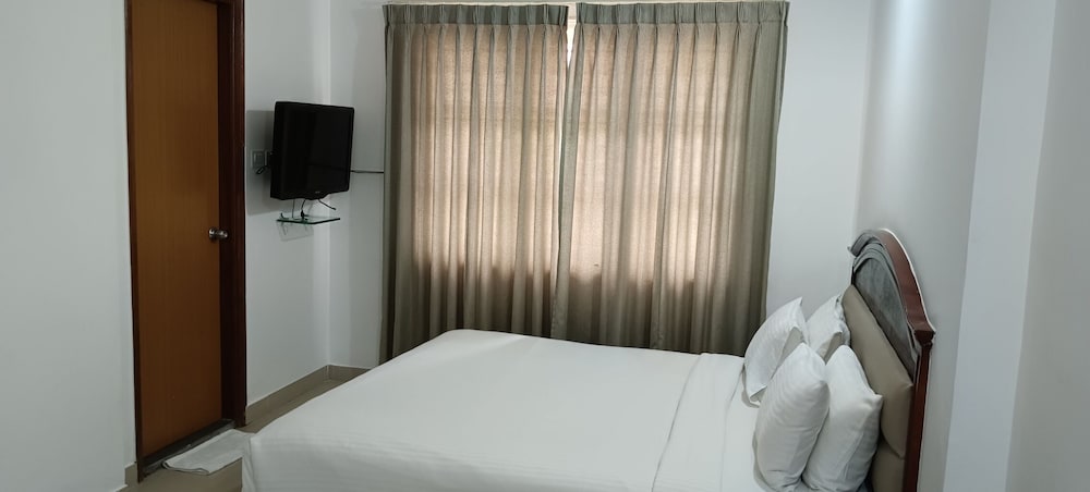 Фото Hyde Park Aparthotel