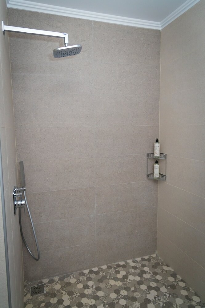 Фото Rafkon Luxury Apartments - Myrina