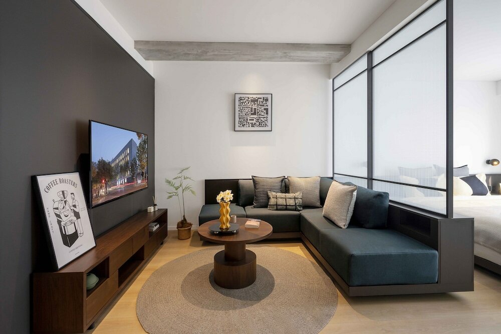 Фото Base-Wangfujing Serviced Apartment