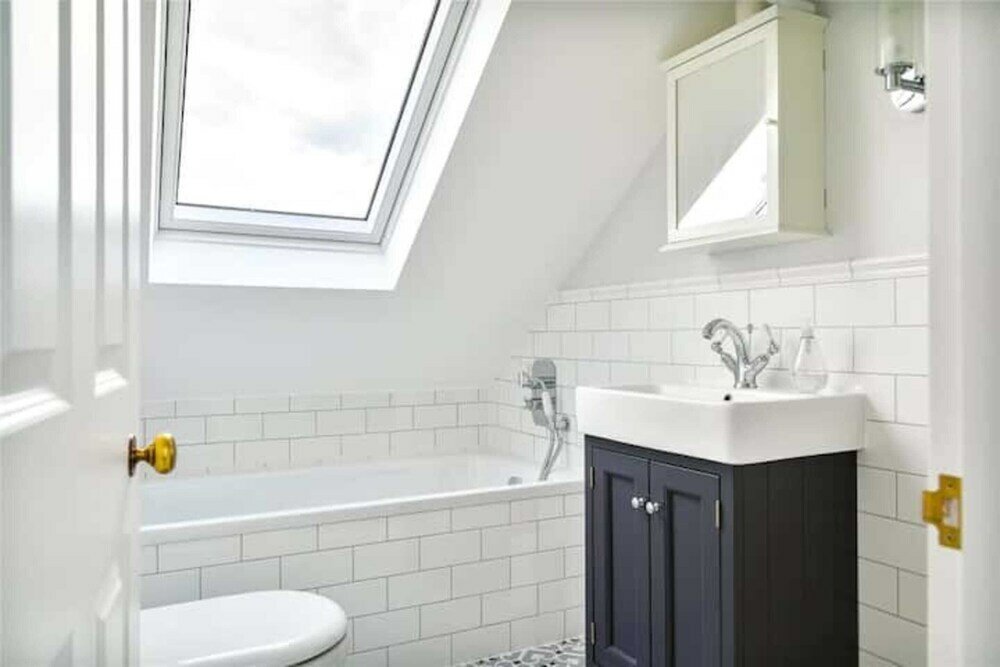 Фото Large and Modern 3 Bedroom Family Home in Earlsfield