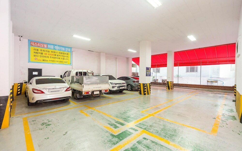 Фото Yeosu Hotel Sixty