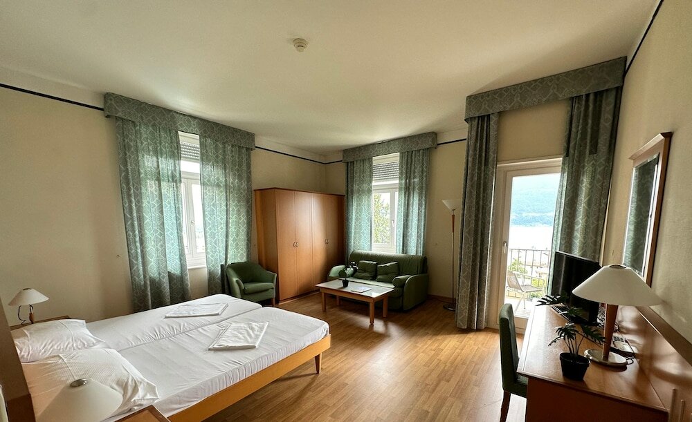 Фото Erooms Minusio