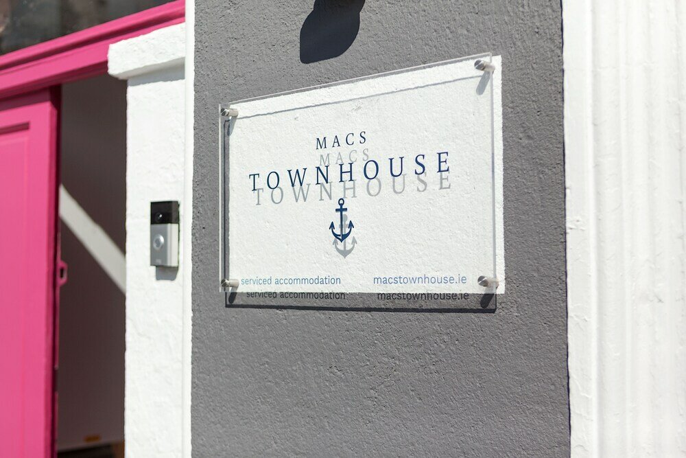 Фото Macs Townhouse