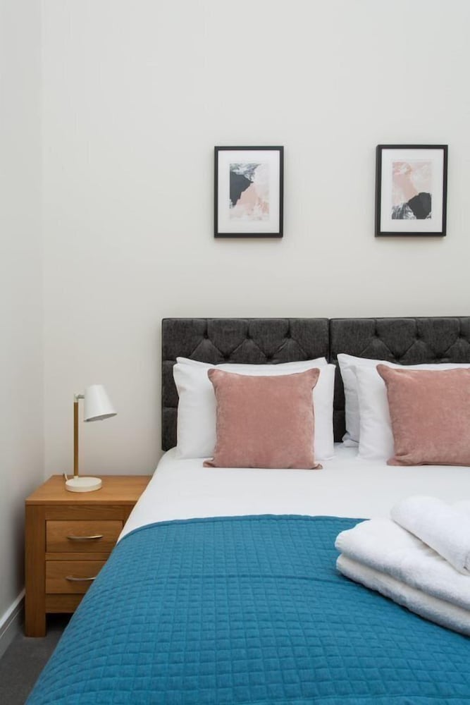 Фото Queens Park by Flying Butler Apartments