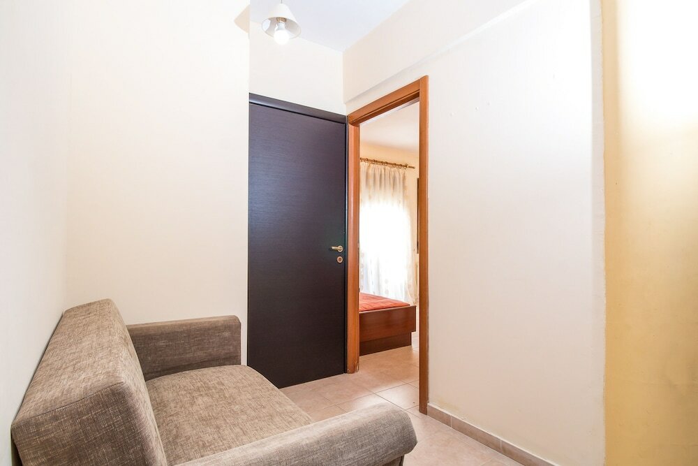 Фото Cozy Family Home Near the Beach