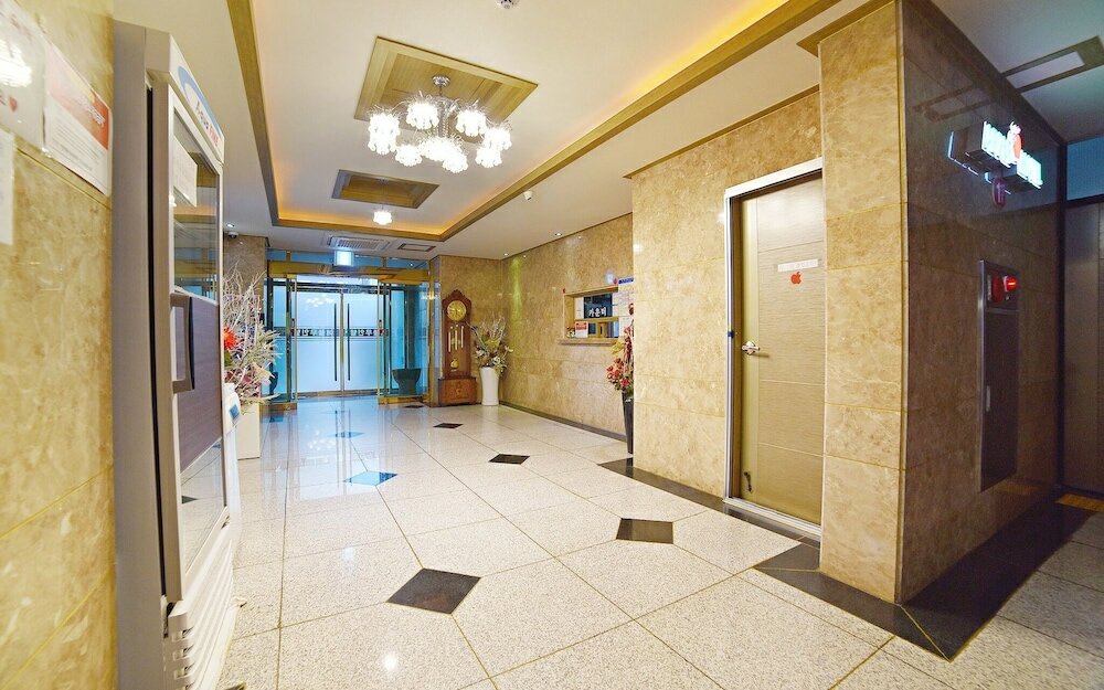 Фото Yeosu Apple Hotel