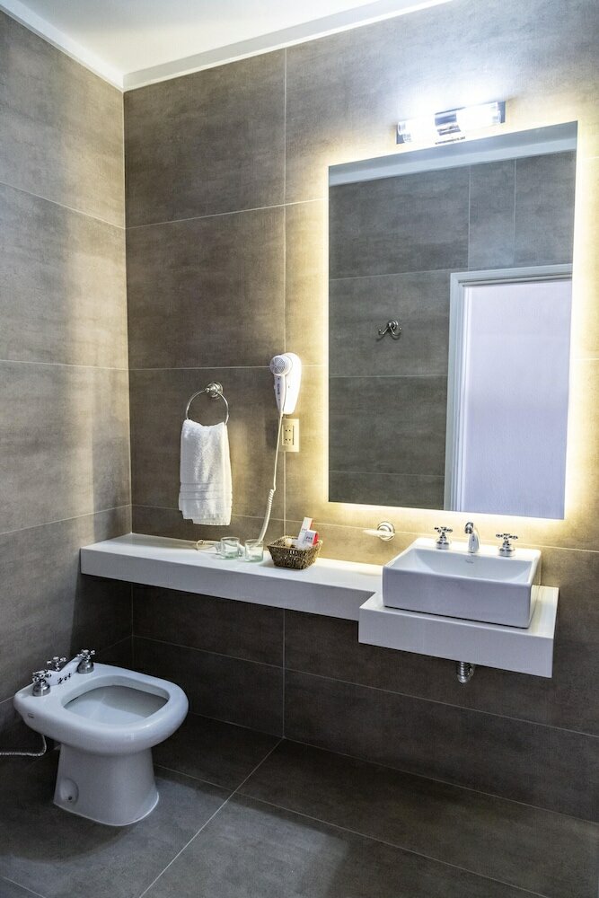 Фото Dos Reyes Hotel